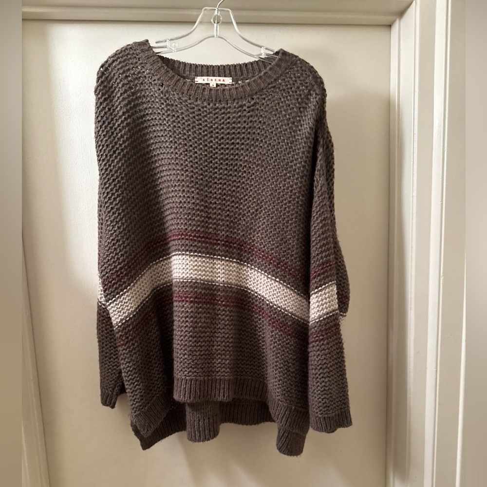 XiRENA Brown and Cream Sweater